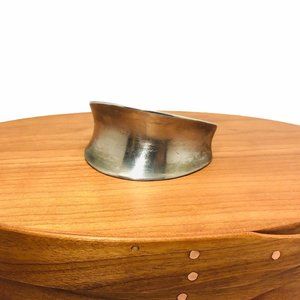 Colette Malouf objet d’arts silver Metal hair clip